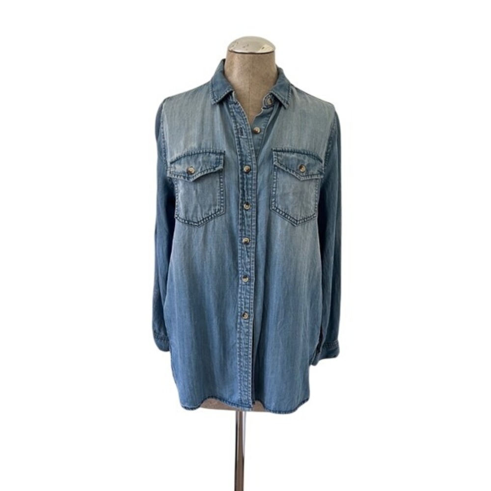 BDG Urban Outfitters Light Wash Lyocell Denim Button Down Shirt XS Distressed